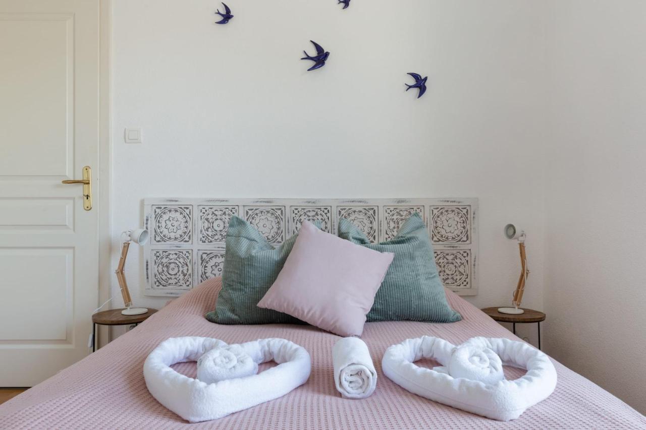 Travel Homes - The Nils, Cosy & Cute With Parking Colmar Bagian luar foto